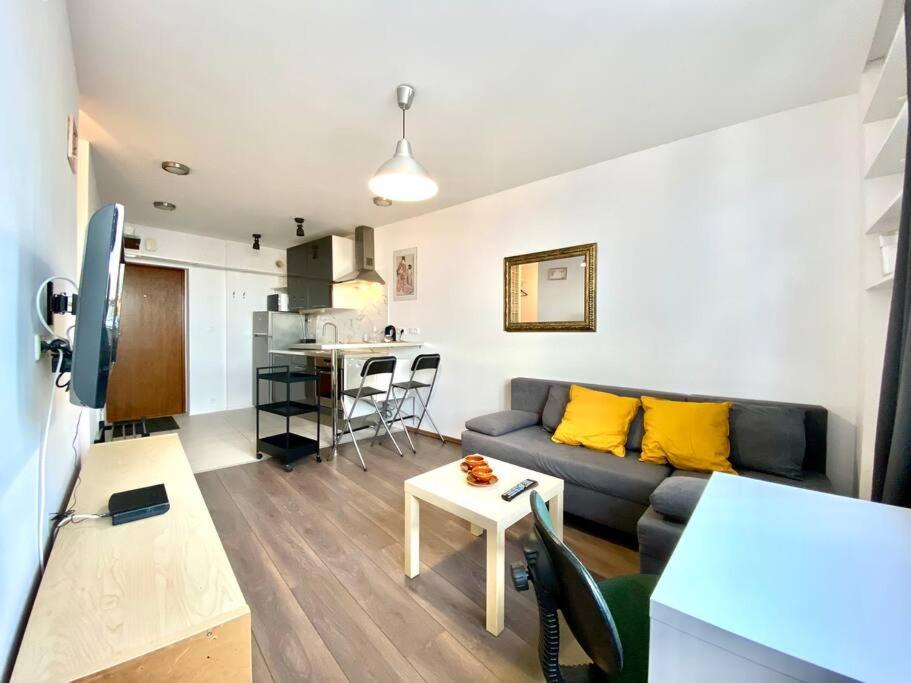 Studio Muranow By Esteum Host Apartman Varsó Kültér fotó